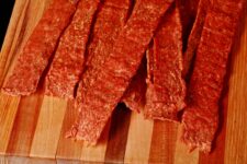 Buffalo Wing Chicken Jerky Recipe [Ground Chicken Jerky] – Low Carb Hoser