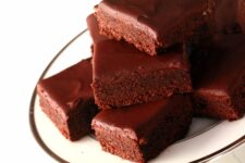 Easy Fudgy Keto Brownies Recipe [Gluten Free] – Low Carb Hoser