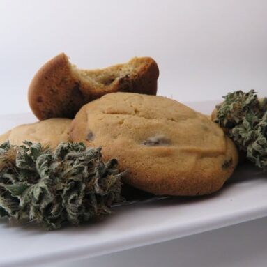 How to Make Infused Honey Chocolate Chip Cookies