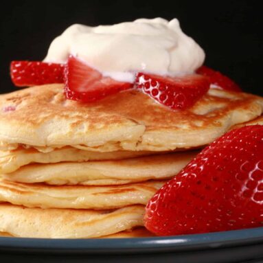 Strawberry Protein Pancakes [Gluten Free!] – Low Carb Hoser